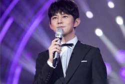 何炅娱乐爆料是真的吗,真相揭秘，是真是假？