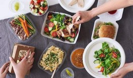 外卖小哥爆料骨头汤视频,揭秘网红骨头汤背后的真相！